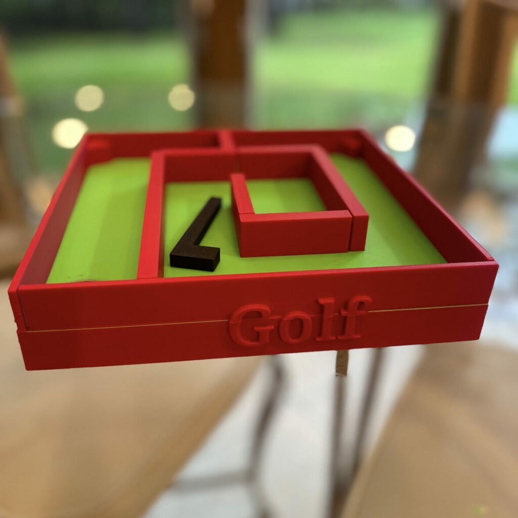 A 3D-printed desktop golf game. 